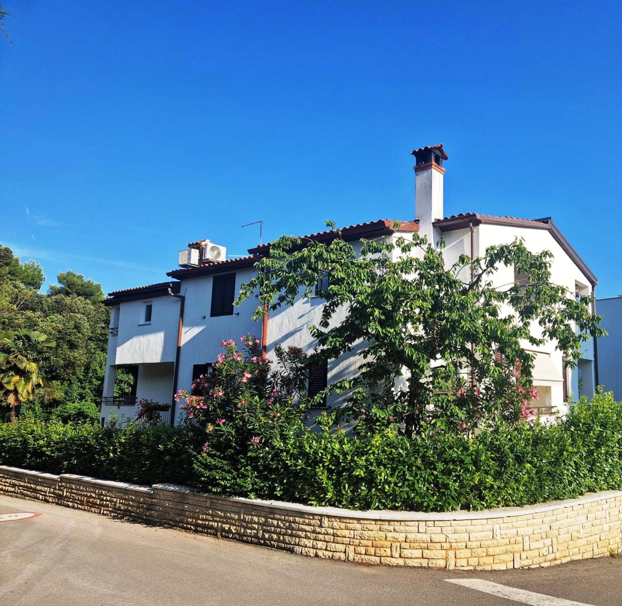 Molo View Apartment 罗维尼 外观 照片